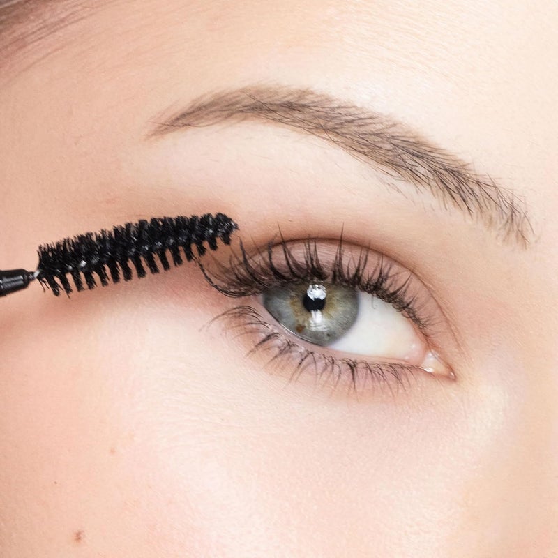 Trish McEvoy Lash Curling Mascara in Jet Black - 24-Hour Smudge-Free Formula - Image 4