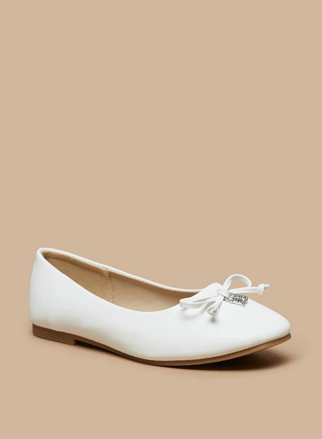 فلورا بيلا من شو إكسبرس Girl's Solid Slip-On Ballerina Shoes With Bow Applique