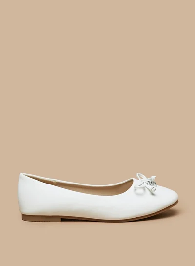 فلورا بيلا من شو إكسبرس Girl's Solid Slip-On Ballerina Shoes With Bow Applique