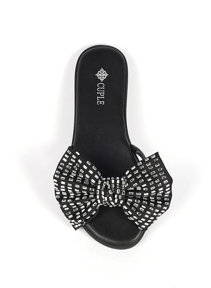 Cuple Ladies Lifestyle Slides