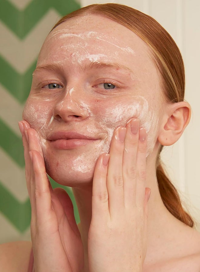 THE BODY SHOP Tea Tree Foaming Face Wash Mousse for Blemished Skin | Salicylic Acid & Tea Tree Oil | Clarifying, Mattifying Cleanser for Sensitive Skin, 125ml - Image 2