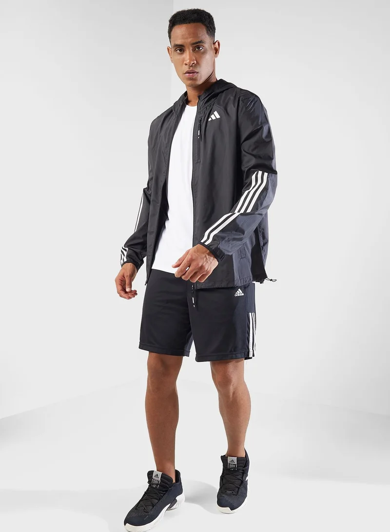 adidas جاكيت أون ذا رن مزين بثلاثة خطوط