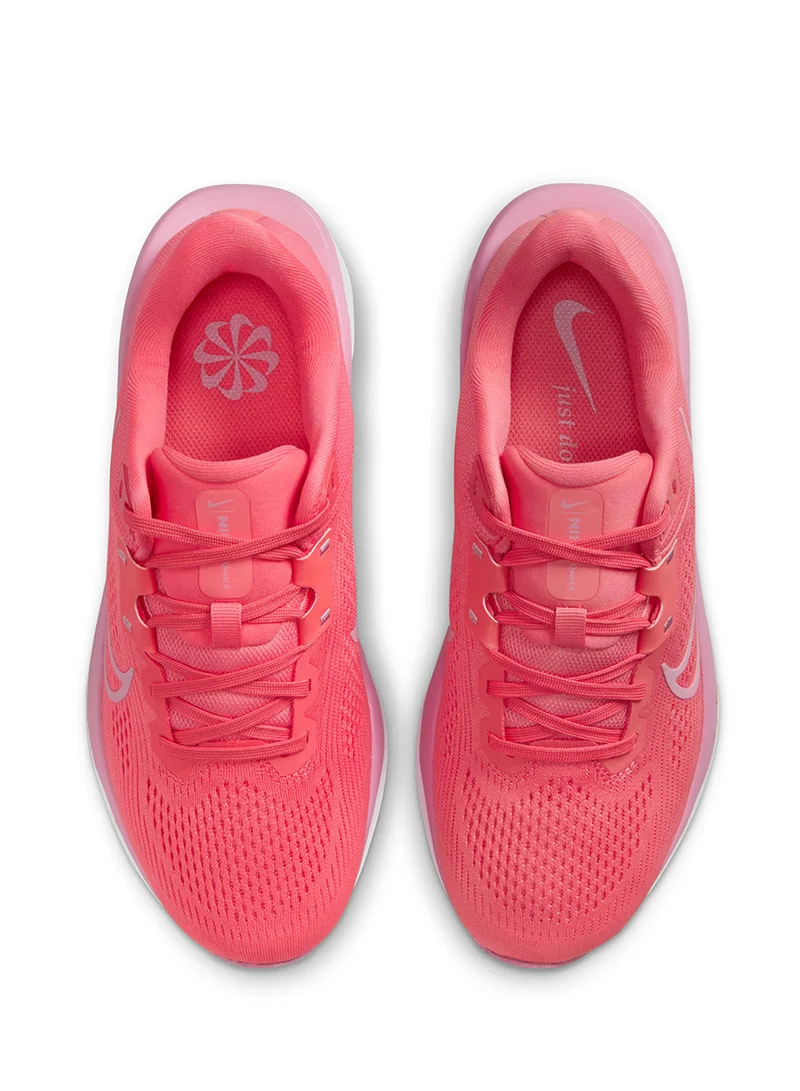 Nike Quest 6
