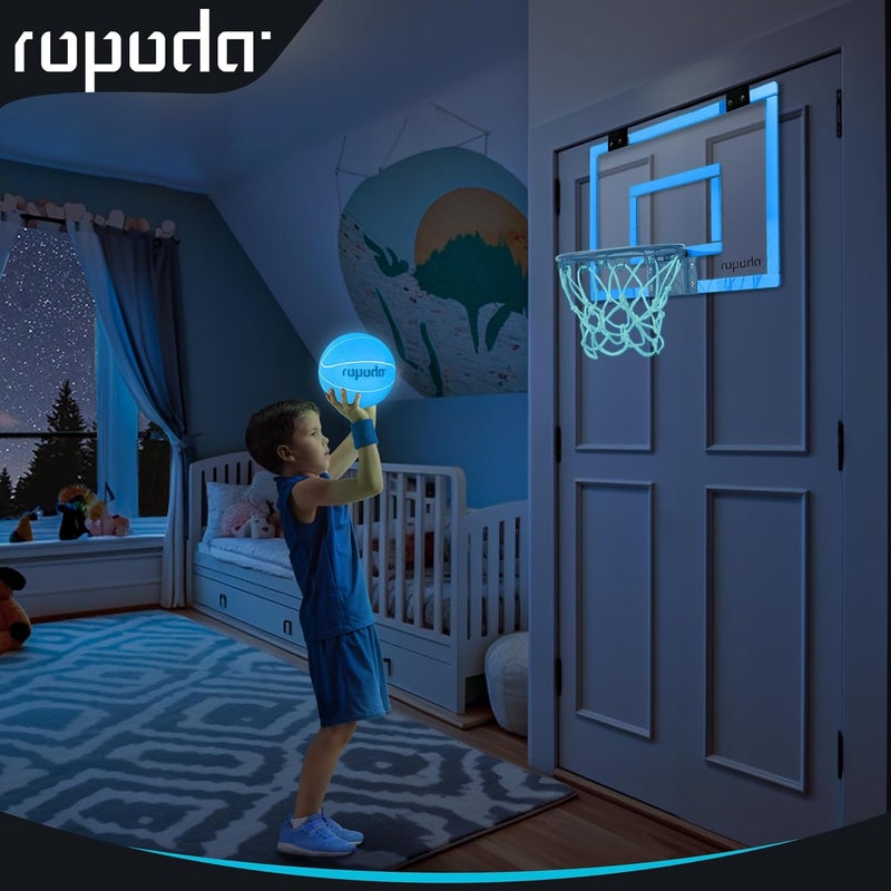 ROPODA حلقة كرة سلة مصغرة - تتوهج في الظلام، حلقة كرة سلة فوق الباب داخلية، لوحات خلفية لكرة السلة داخلية للمراهقين والبالغين، حلقة مصغرة للأطفال مع 4 كرات ومضخة (زرقاء) - Image 3