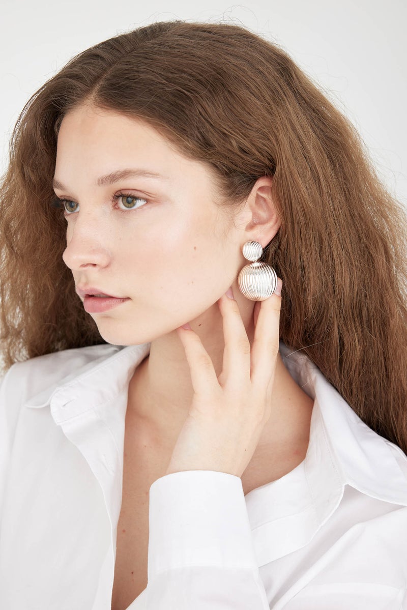 ديفاكتو حلق حريمي فضي - Image 1