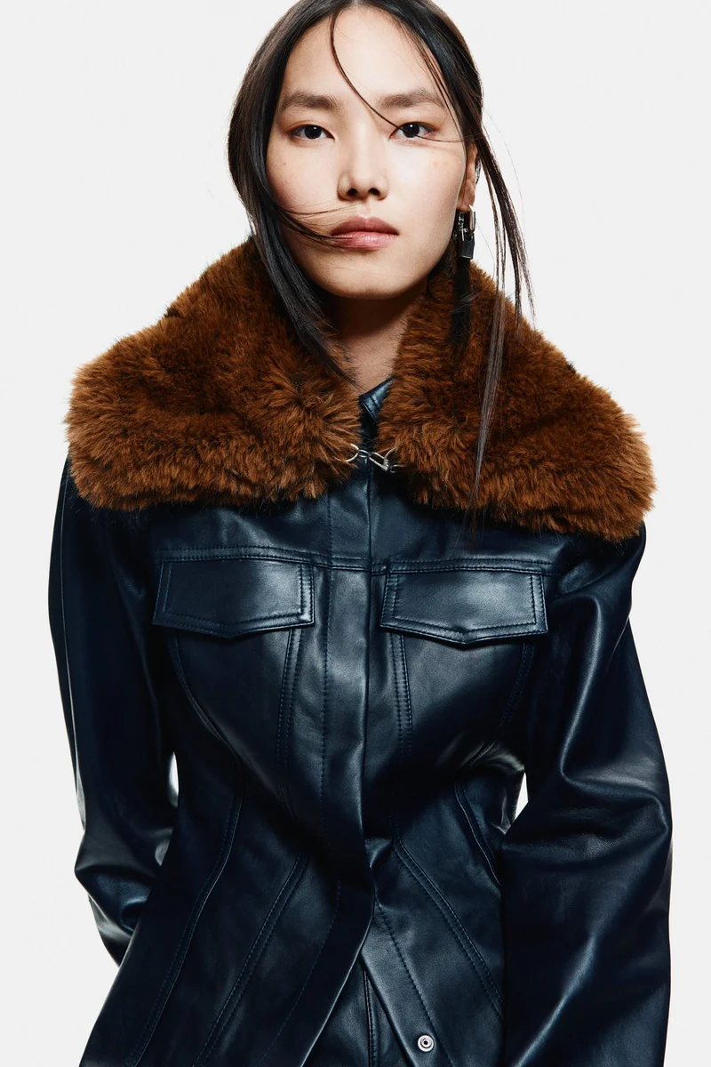 H&M Chain-detail collar