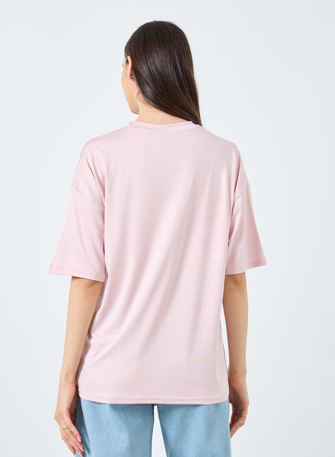 تايك تو تيشيرت بطبعة كتابة وأكمام قصيرة - Image 5