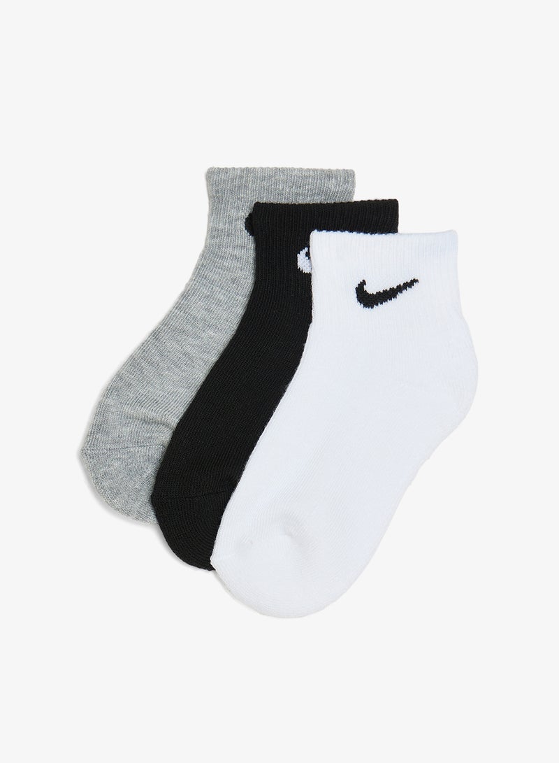 Nike Kids 3 Pack Basic Quarter Socks - Image 1