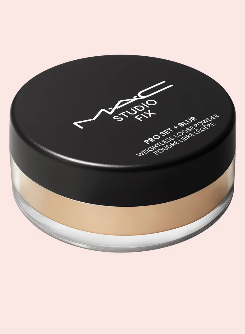 MAC Cosmetics Studio Fix Pro Set + Blur Weightless Loose Powder - Medium
