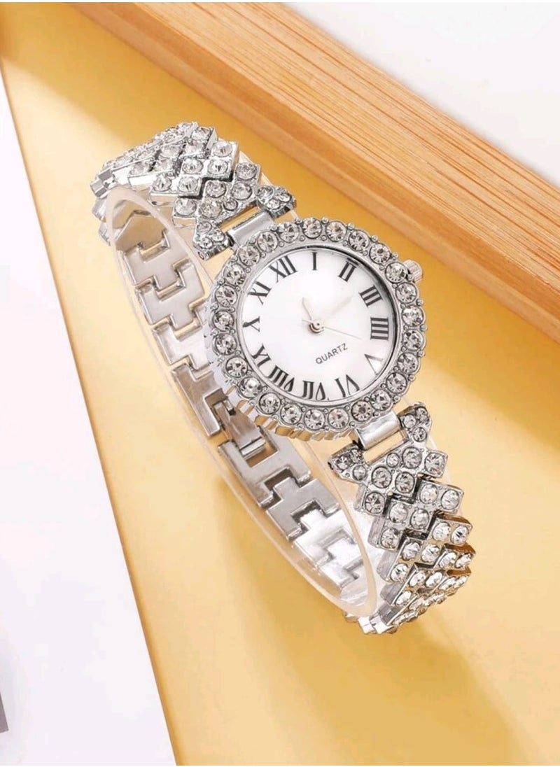 Shein 1 piece Women Silver Dial Quartz Watch with Stainless Steel Strap Glamorous Rhinestone Decor Roman Numeral Scale  - Image 2