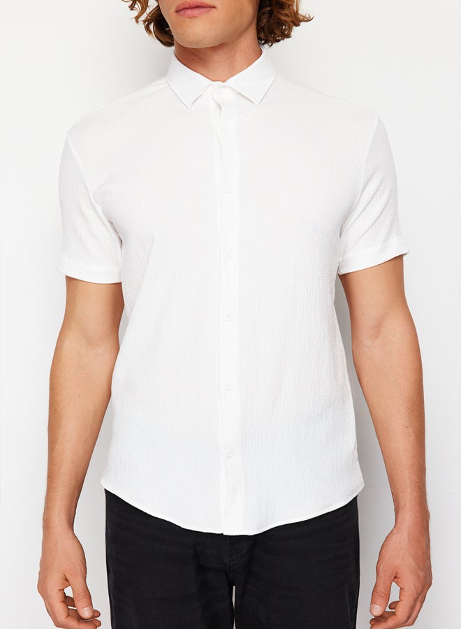 trendyol White Regular Fit Short Sleeve Summer Textured Crepe Knit Shirt TMNSS23GO00055  - Image 4