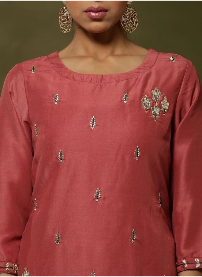 أبهشتي Embroidered straight kurta with solid straight pants and embroidered net dupatta-rose pink