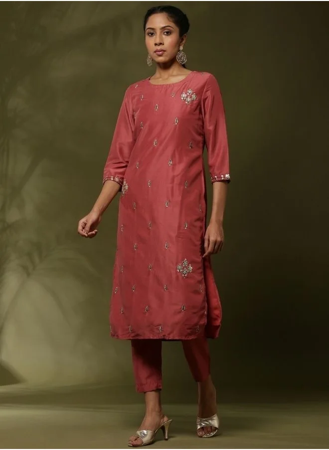 أبهشتي Embroidered straight kurta with solid straight pants and embroidered net dupatta-rose pink