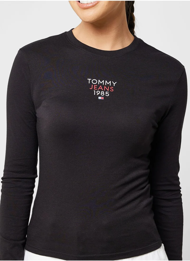 TOMMY JEANS Essential Crew Neck Logo T-Shirt