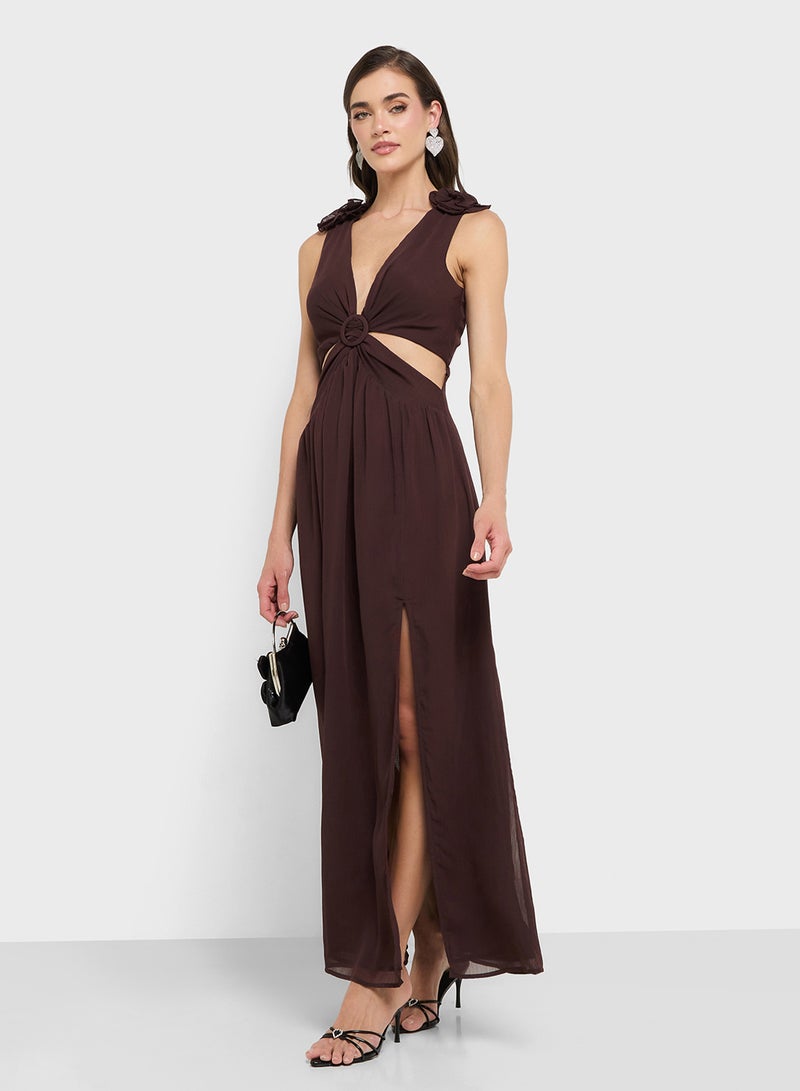 Style Cheat Layla Maxi Dress With Shoulder Corsage - Image 4