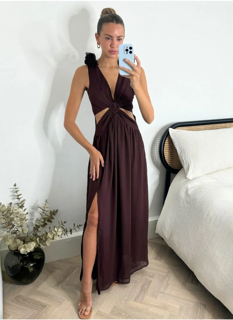 ستايل تشيت Layla Maxi Dress With Shoulder Corsage