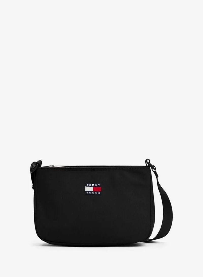 تومي جينز حقيبة كروس بودي بتفاصيل شعار