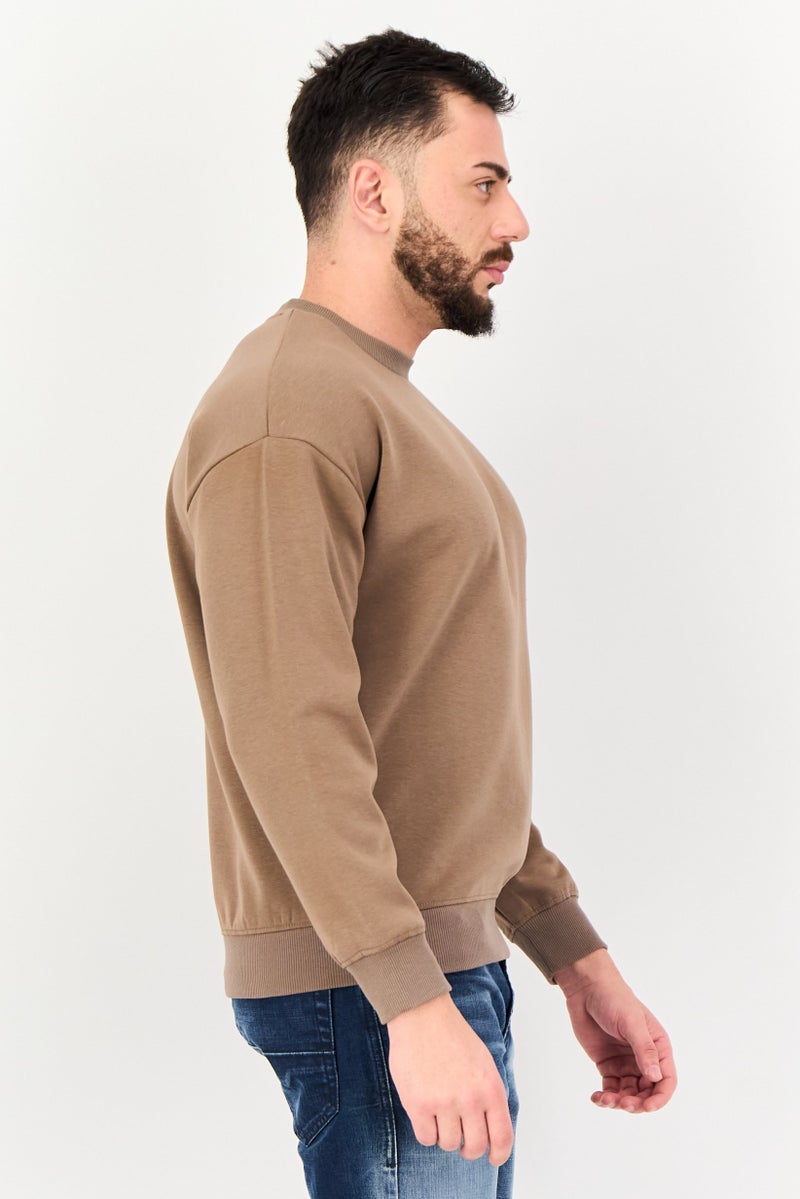 Core Elements سويت شيرت رجالي بأكمام طويلة بياقة دائرية، بني - Image 2
