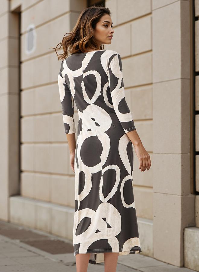 ايكونيك فستان أيقوني بطبعات شاملة وتفاصيل درابيه - Image 3