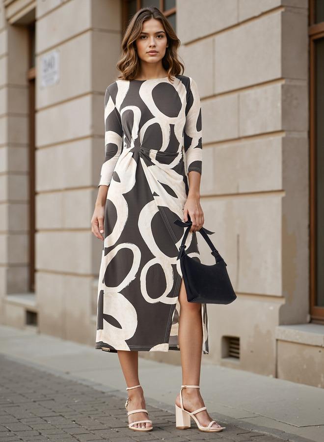 ايكونيك فستان أيقوني بطبعات شاملة وتفاصيل درابيه - Image 2