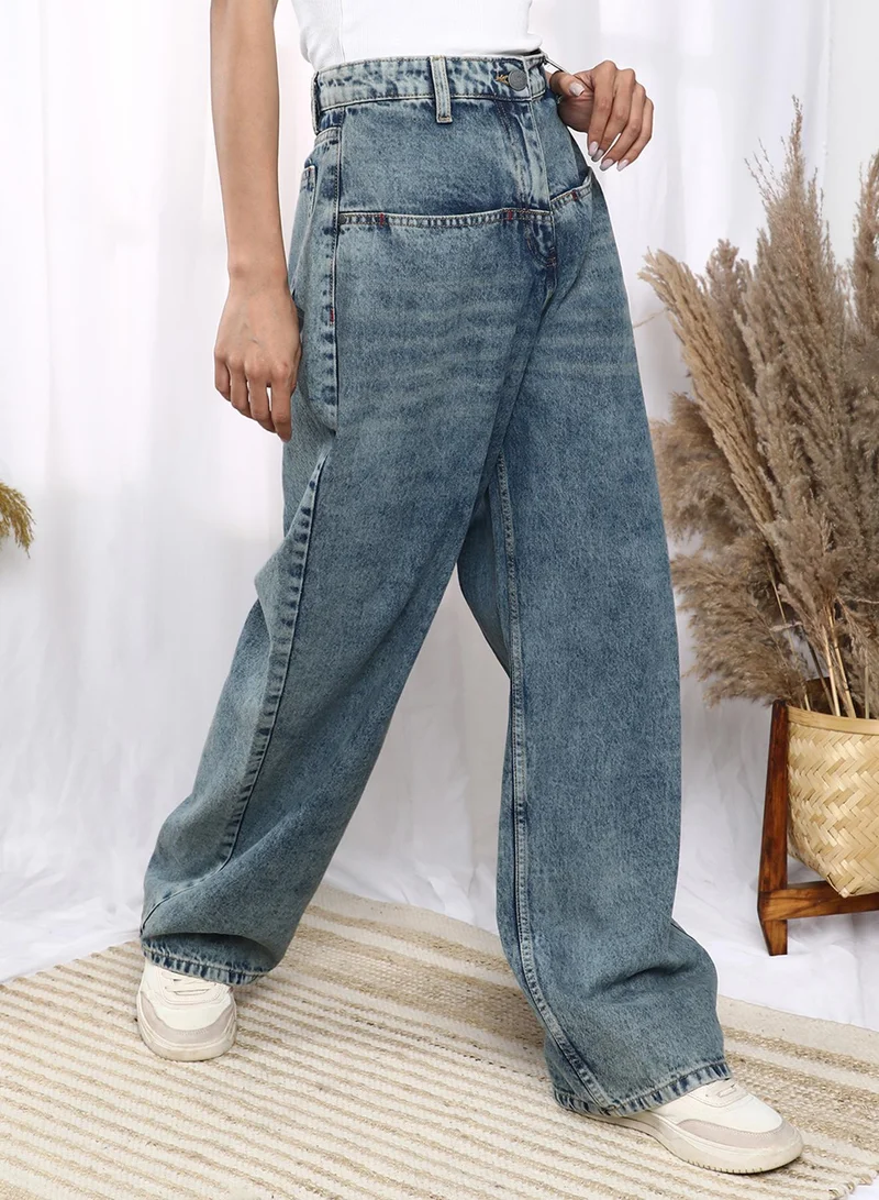 Campus Sutra  Women's Navy Blue Acid-Wash Straight Denim Jeans For Casual Wear | Medium-Wash | High-Rise | Button Closure | Denim Jeans Designed With Comfortable Fit For Woman & Girls for Women | Best Price UAE