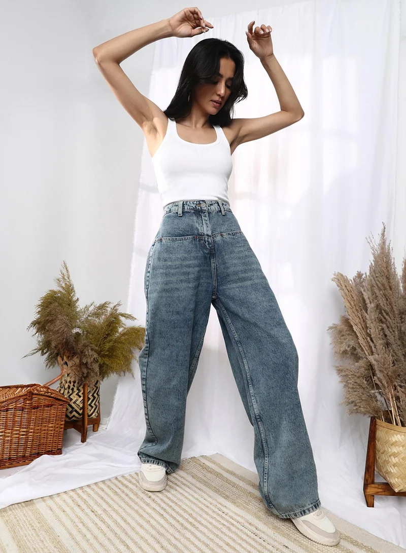 Campus Sutra  Women's Navy Blue Acid-Wash Straight Denim Jeans For Casual Wear | Medium-Wash | High-Rise | Button Closure | Denim Jeans Designed With Comfortable Fit For Woman & Girls for Women | Best Price UAE