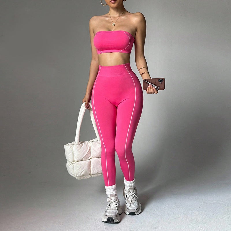 Hot-Selling Yoga Set for Women - Colorblock Halter Top & Peach-Highlight Slim Fit Pants