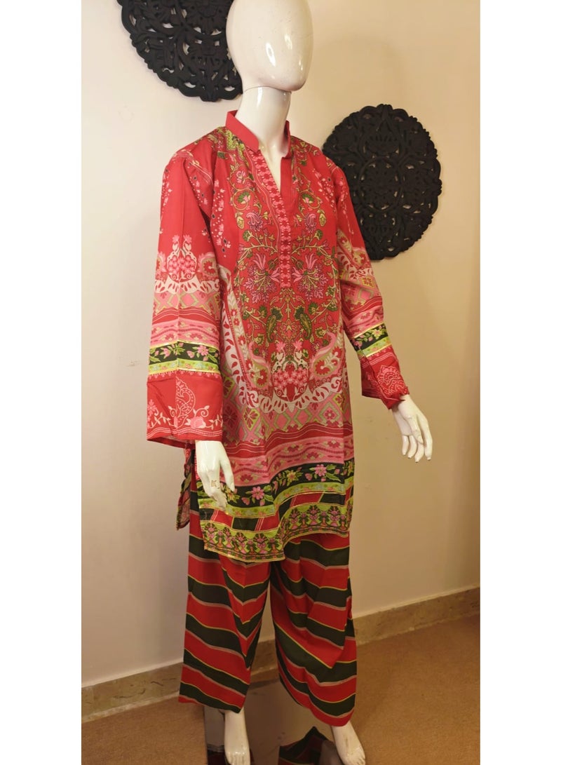 بازم - مشغل أزياء طقم نسائي فرشي قطعتين تونيك مطبوع وبنطلون مخطط - أحمر - Image 3