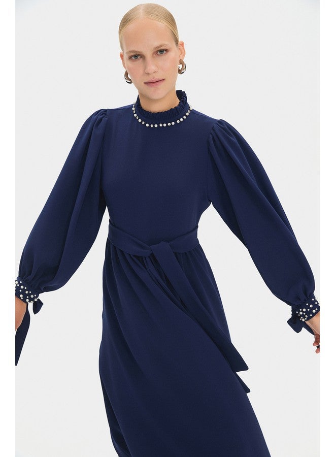 جون فستان ماكسي نسائي برقبة عالية وأكمام بالون بتفاصيل حجرية - كحلي - Image 4