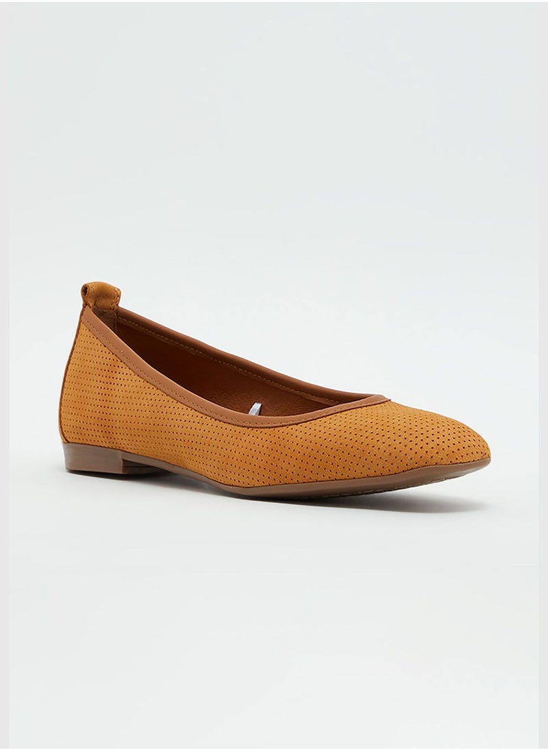 CCC Leather Ballerinas  - Image 4