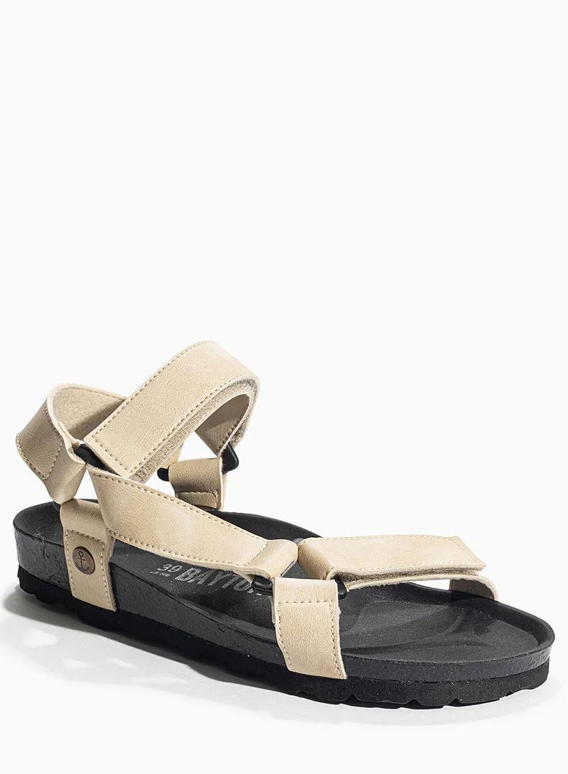 بيتون صنادل ريجوني مسطحة