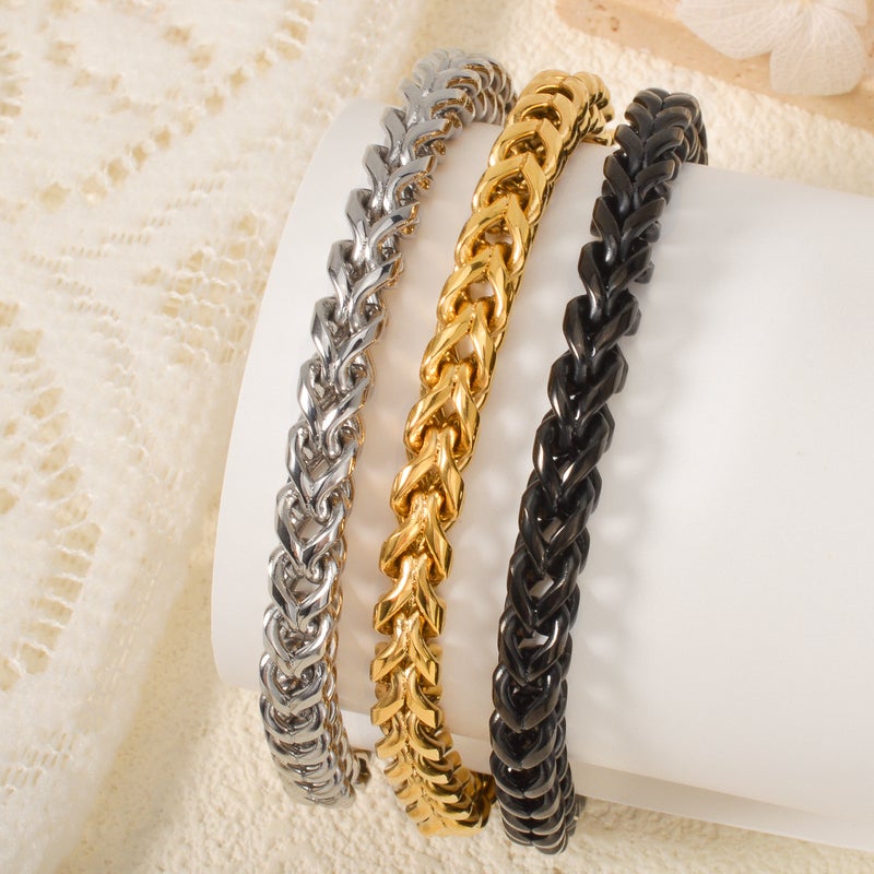 In stock: Simple stainless steel reversible twist chain bracelet, a creative and vintage titanium steel bracelet for men - Image 1