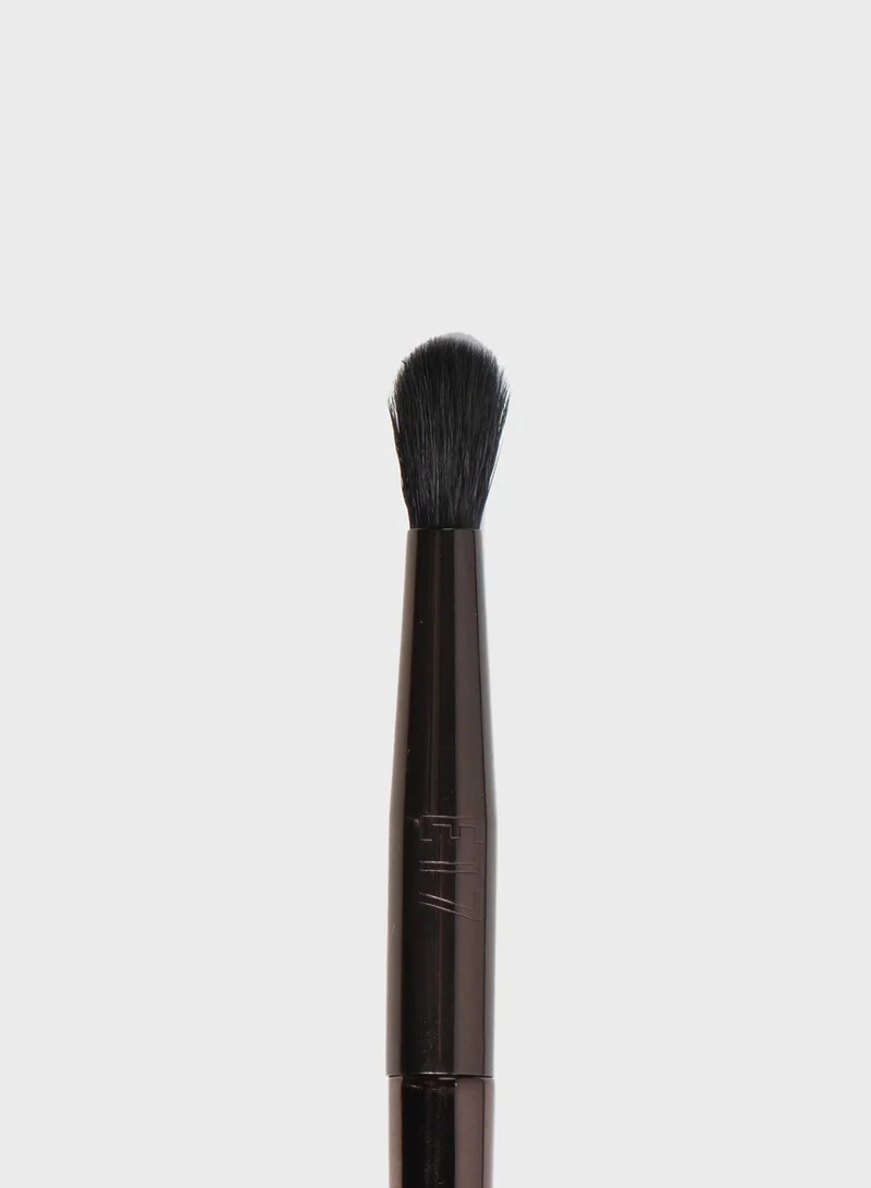 Max Factor Pro Blender Eyeshadow Brush E17 by Mashael Ajeel