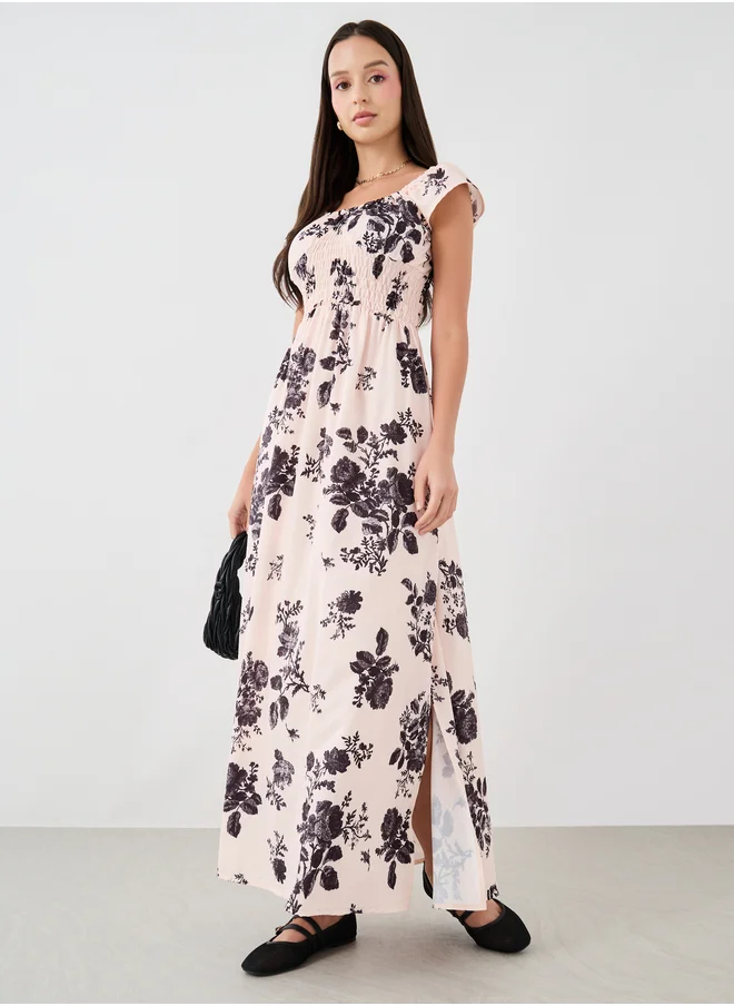 ستايلي Floral Print Smocked Details Maxi Dress