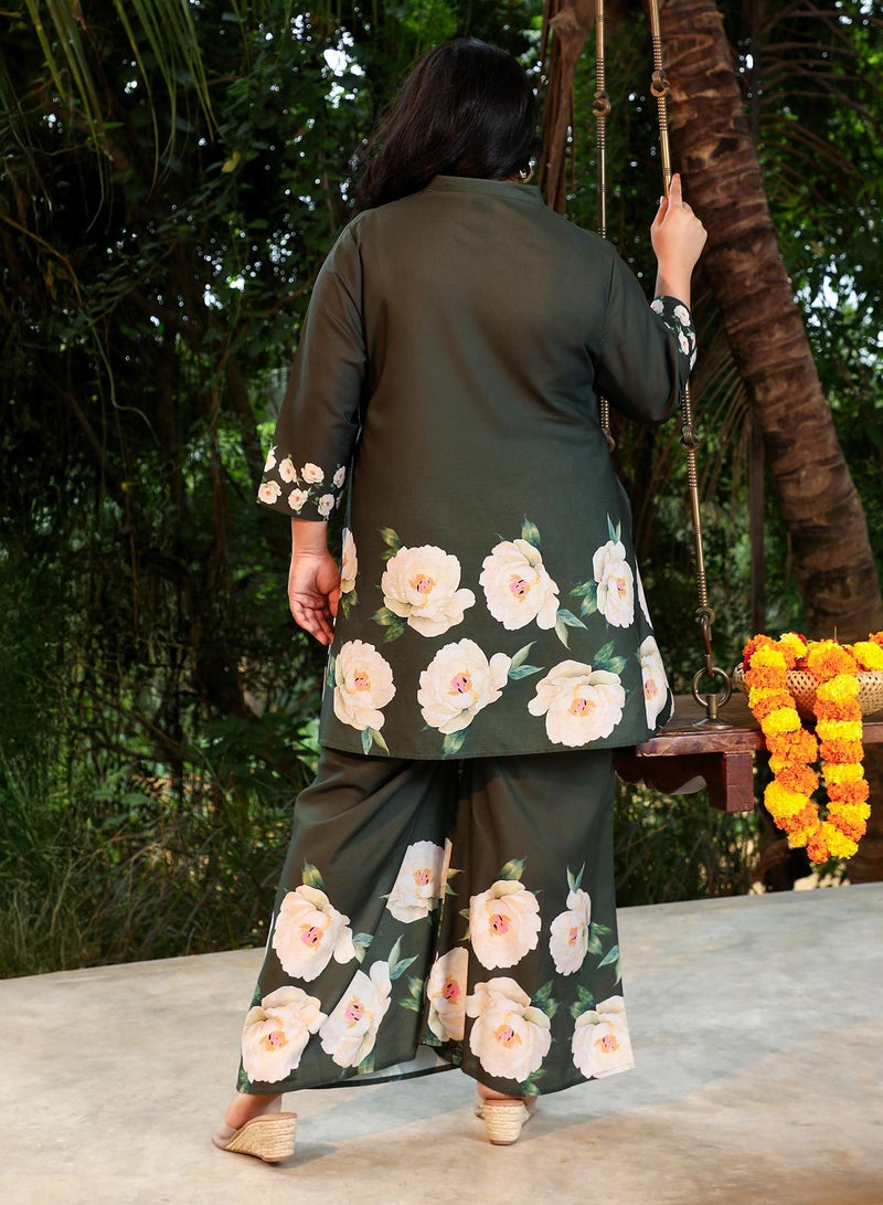 Instafab Plus Women's Sacramento Green Flared Roses-Imprint Kurta Set For Ethnic Wear | Mandarin Collar, Quarter Regular Sleeves | Floral Print Plain Fabric | 2 Piece Kurta Set For Casual & Daily Wear - Image 5