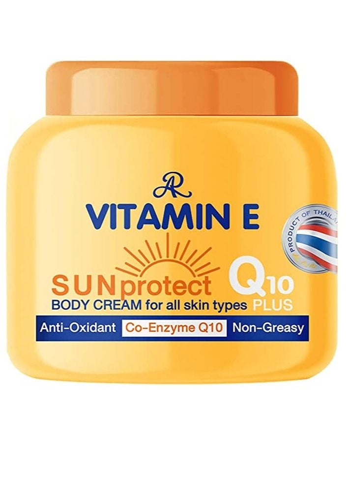 AR Vitamin E skin whitening and moisturizing cream and Q10 plus sun protection 