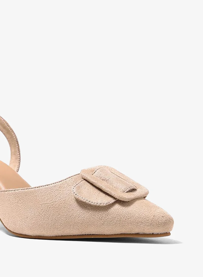 حكايات الأزواج حذاء مفتوح من الخلف بمظهر شمواه ومقدمة مدببة