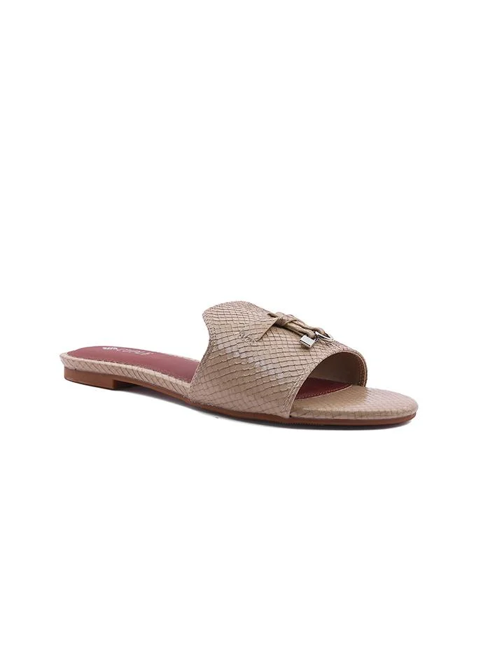 كابلي Flat Sandal – Elegant Casual Pop