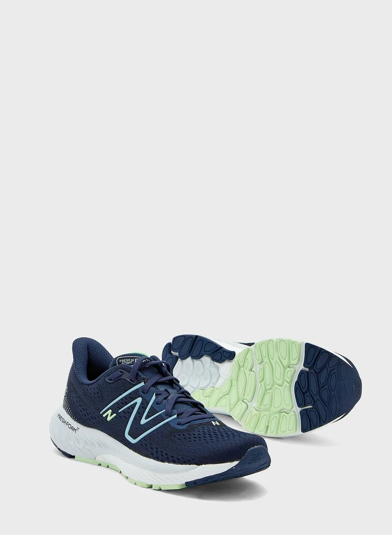 New Balance 880 Sports Trainers