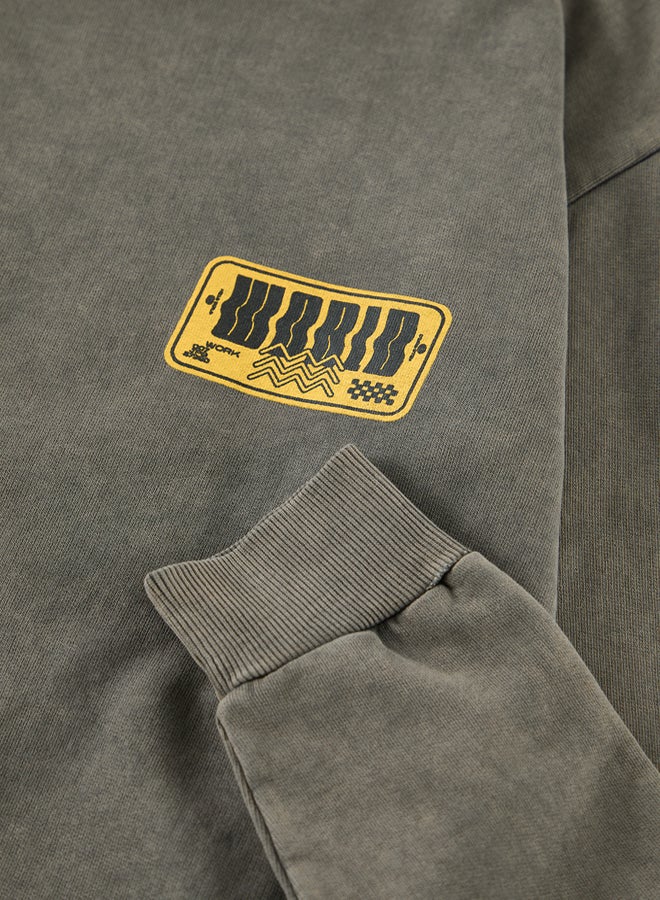 trendyol Brown Oversize/Wide Cut Distressed/Faded Effect Printed Unshaded Sweatshirt - Image 4