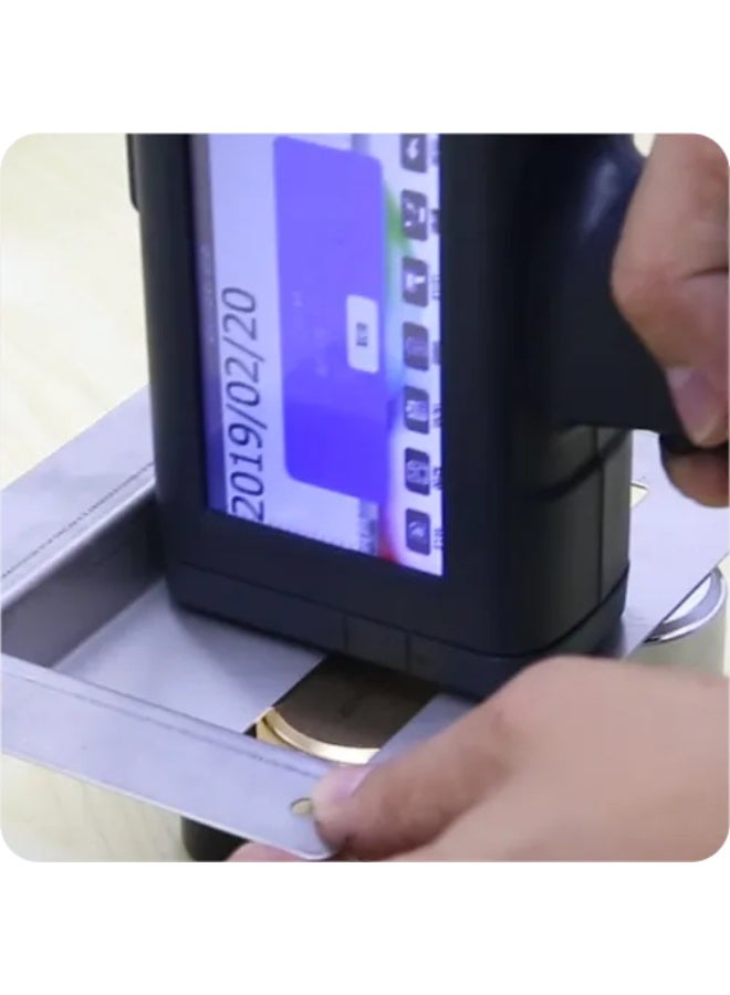 بنتساي طابعة Bentsai BT-HH6105F (تتضمن خرطوشة حبر، لون أسود) محمولة باليد، تعمل بتقنية نفث الحبر، مزودة بشاشة لمس LED عالية الدقة، لطباعة سلسلة ملصقات الشعار والباركود. - Image 2