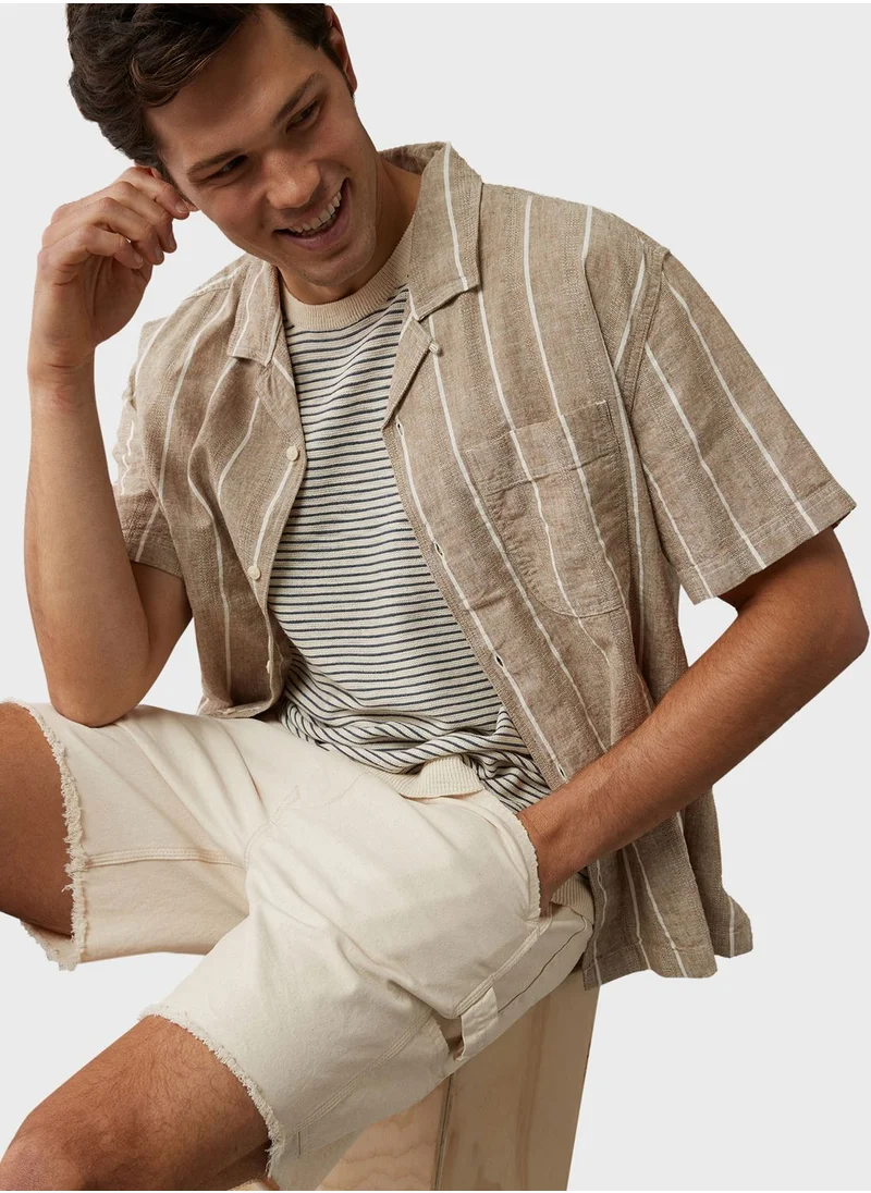 American Eagle Essential Button-Up Poolside Shirt