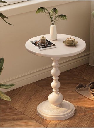White round