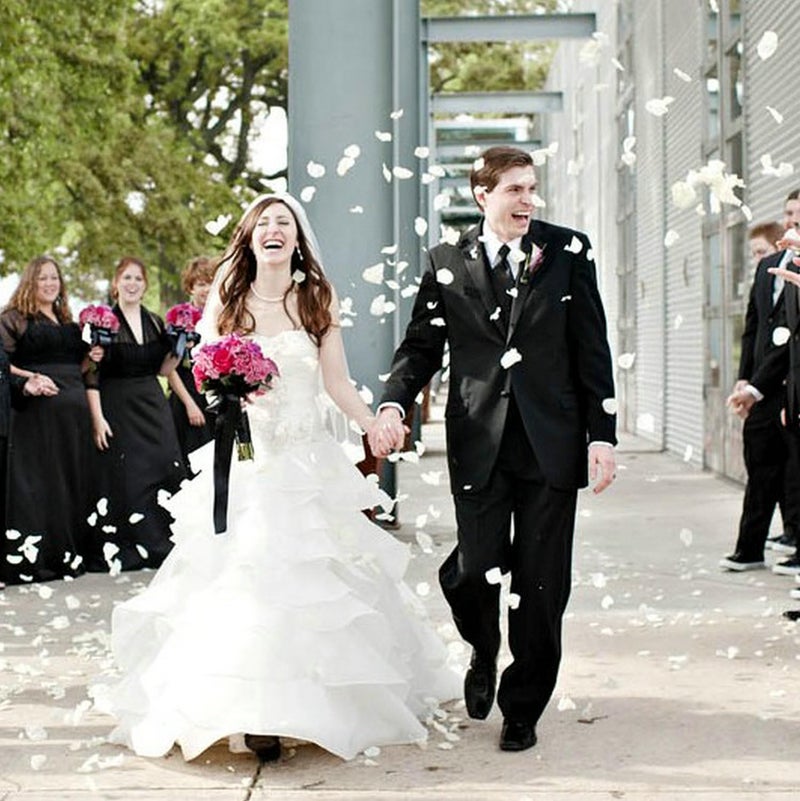 CODE FLORIST 2200 PCS Silk Flower Rose Petals for Wedding Decorations (Ivory) - Image 4