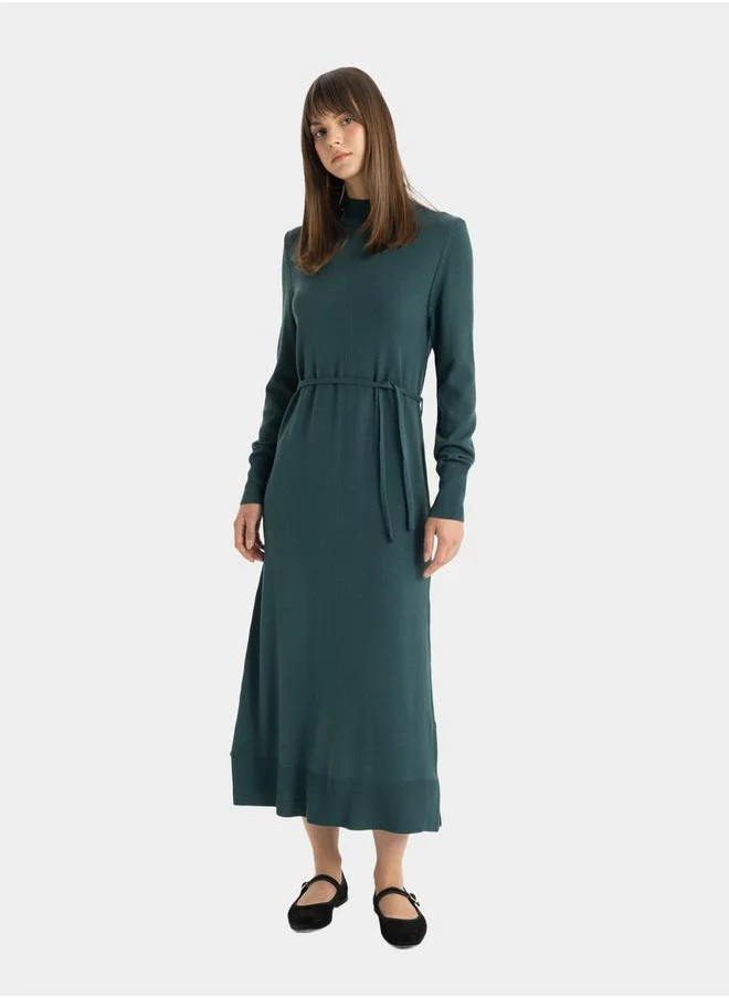 ديفاكتو Belted Knit Dress