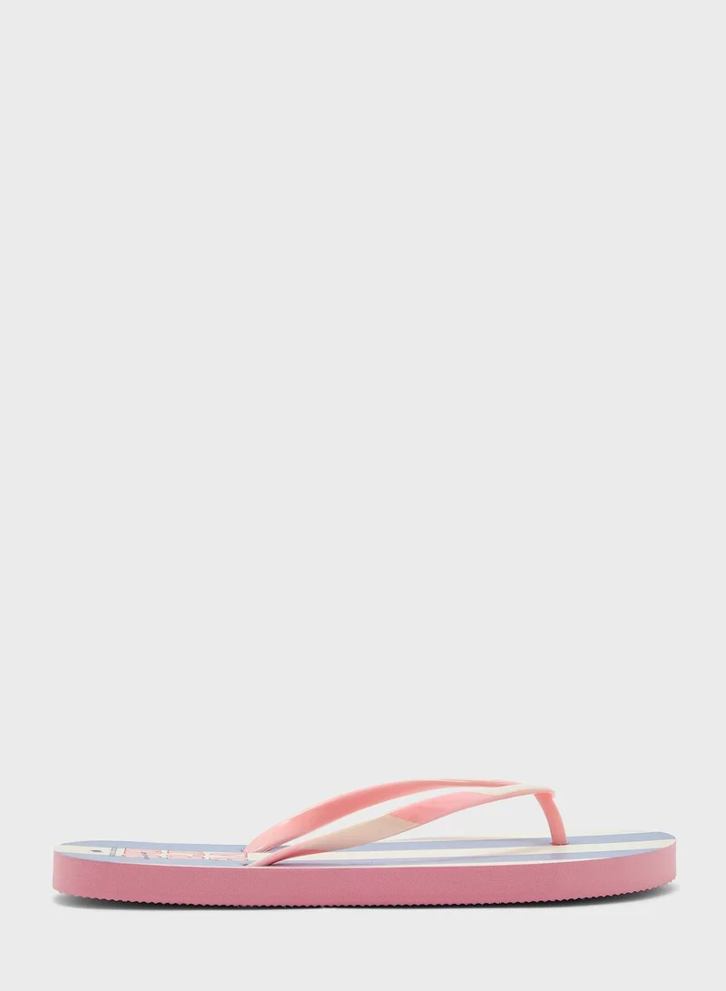 ومن سيكريت Plain Flat Sandals