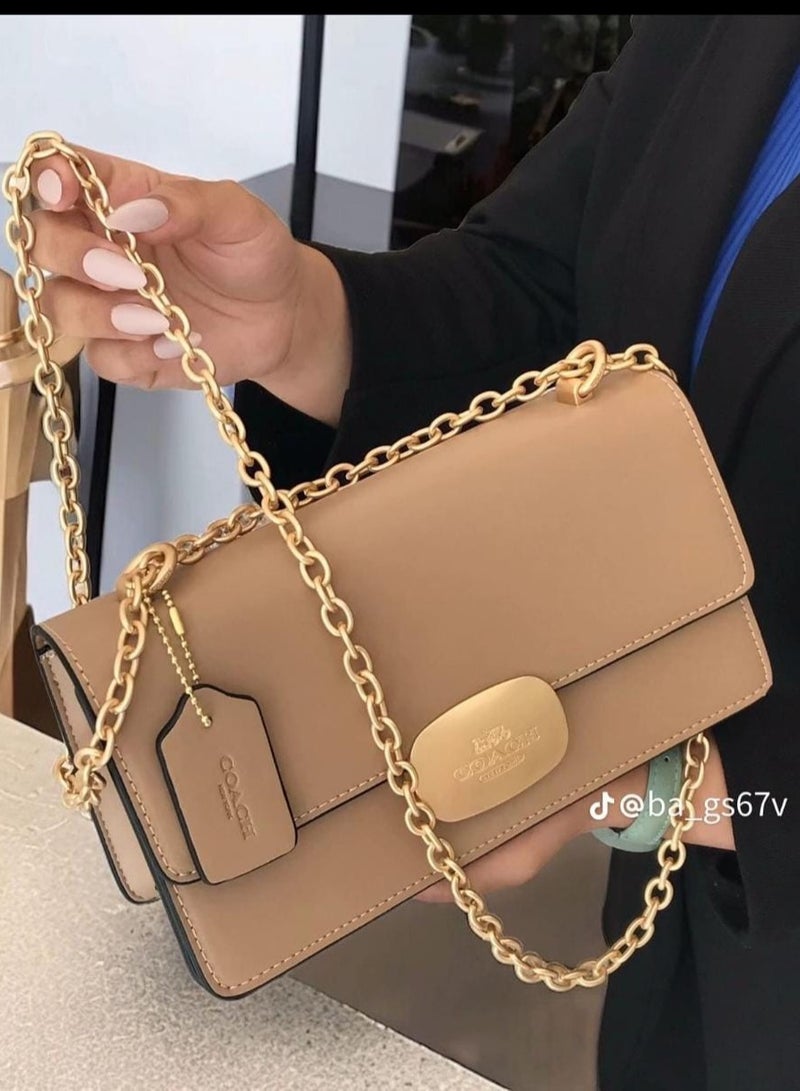 Luxurious and elegant women's bag