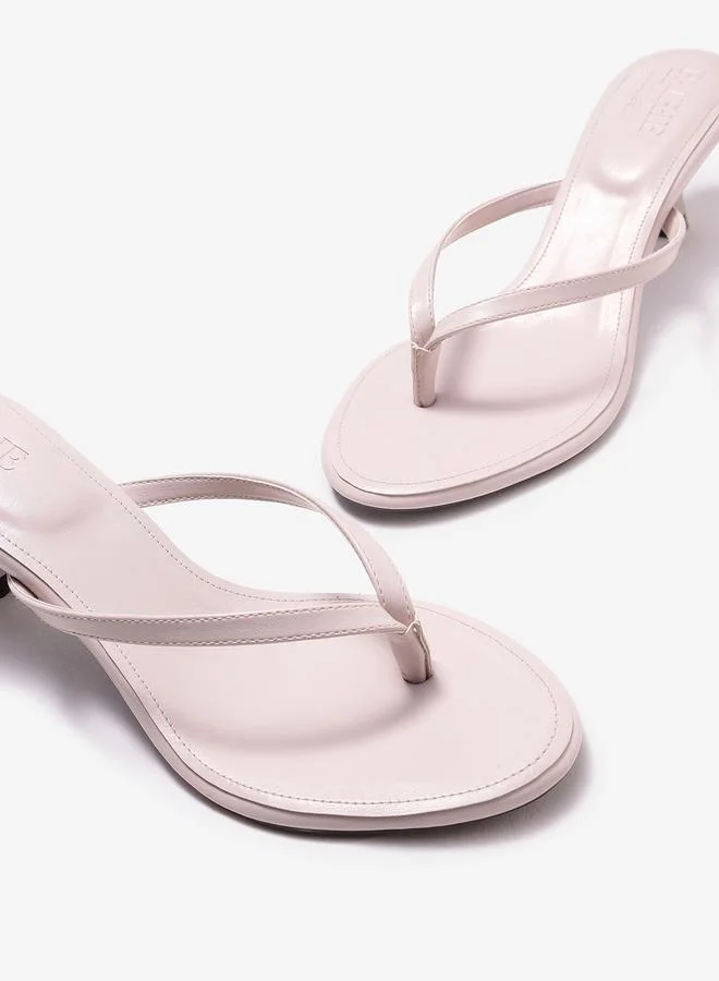 Pair-Ie Tales Cream Kitten Heel Thong Sandals