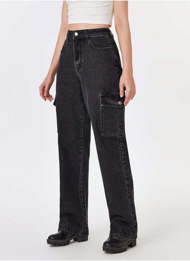 Kotty High Rise Straight Fit Jeans with Pocket Detail by Styli  - Image 3