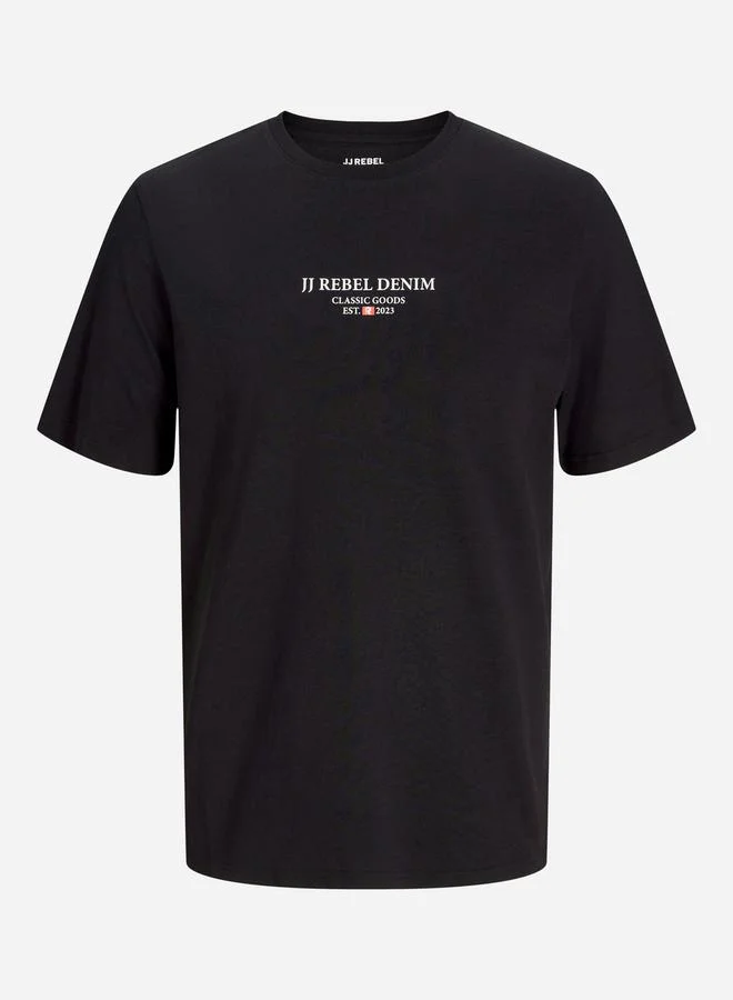 ج ج ريبل JREBJEANS تيشيرت بطبعة REBEL بأكمام قصيرة ورقبة دائرية